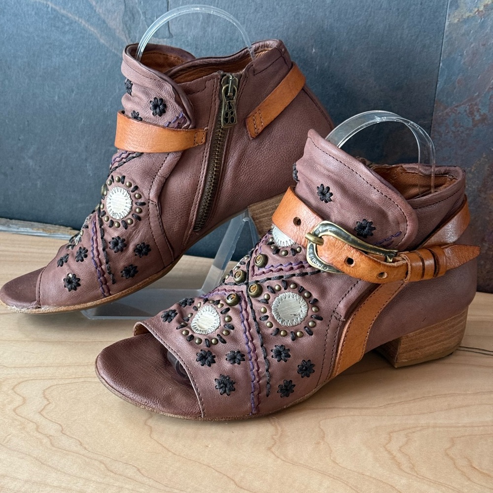 A.S.98 Tofy Peep toe embellished Boho ankle bootie, 39/9 pinkish tan, great shoe - Picture 4 of 16